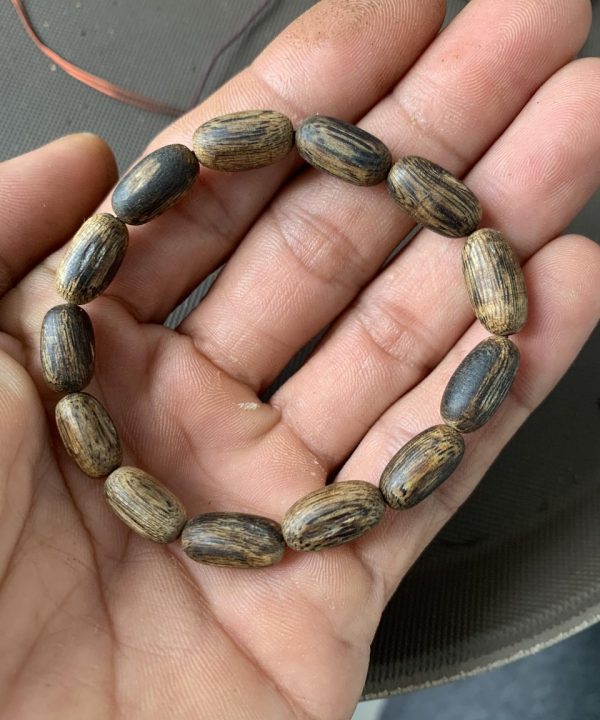 Vòng kỳ nam 10 ly 14 hạt ( kỳ trồng)