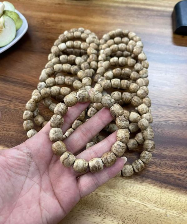 Vòng lu thống bạch trầm